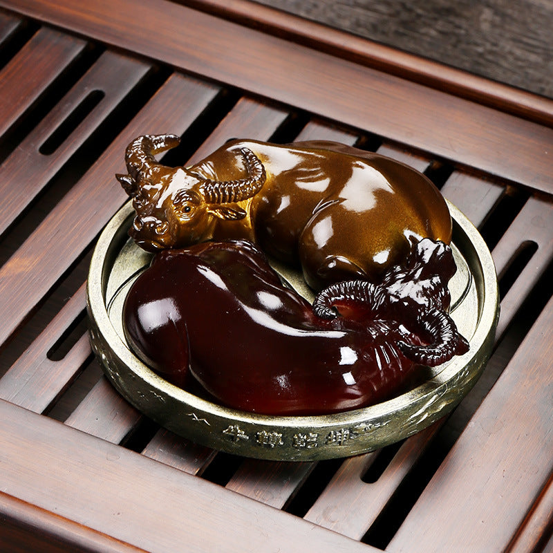 Color-changing tea pets, a pair of cow figurines, Zen creative tea play, kung Fu tea set accessories