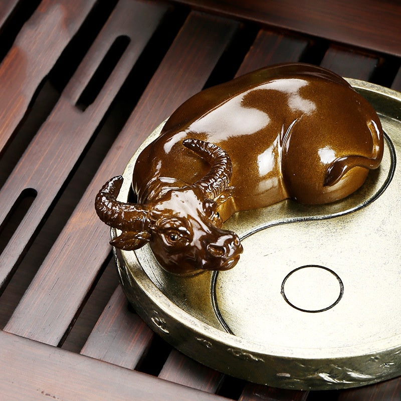Color-changing tea pets, a pair of cow figurines, Zen creative tea play, kung Fu tea set accessories
