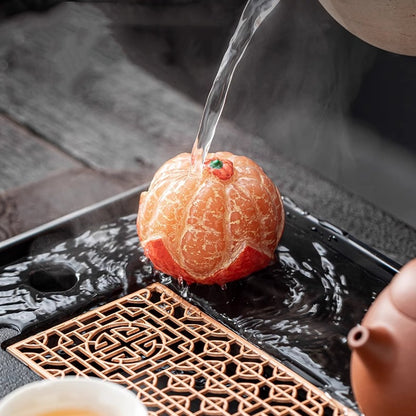 Orange Shape Resin Tea Pet, Color Changing with Hot Tea, Meaning Good Luck & Fortune, Fun Novelty Gift for Tea Lovers