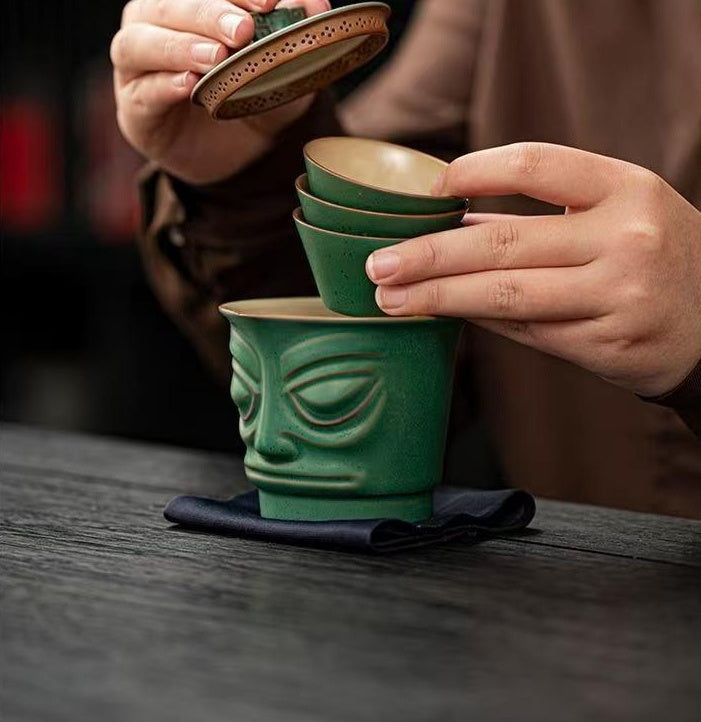 Sanxingdui Portable Travel Tea Set, Ceramic Cultural and creative Quick Guest Cup, portable tea set