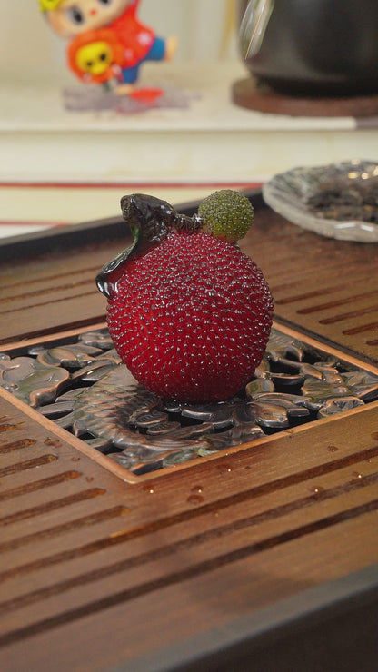 Color-changing bayberry tea pet, temperature-changing resin tea set accessories